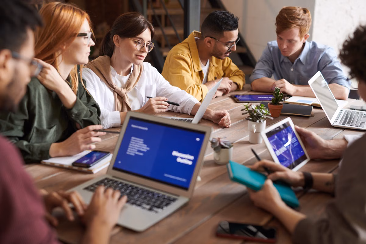 Retail brand social media marketing case study with planned content calendar and engagement growth